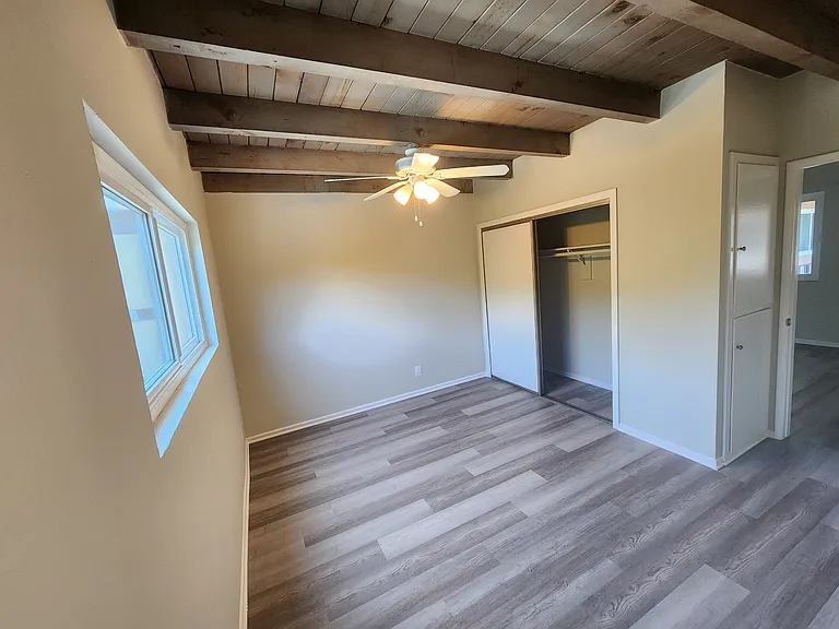 15043 Victory Blvd #11 — Photo 12