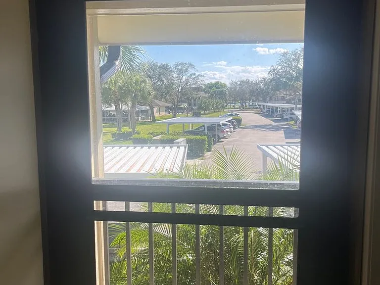 29 Plantation Dr #203 — Photo 9