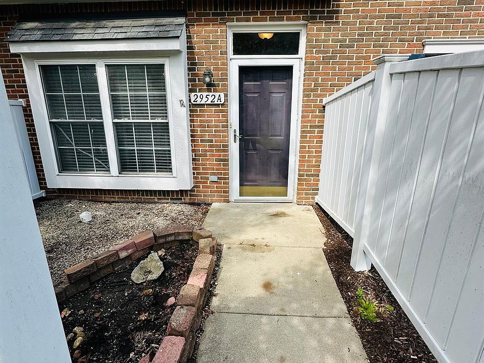 1st image of 2952 Cottonwood Dr Unit A