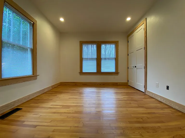 721 Windsor Pkwy NE — Photo 23