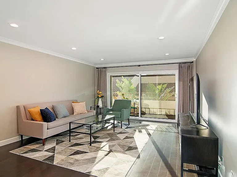 7560 Eads Ave #8 — Photo 3