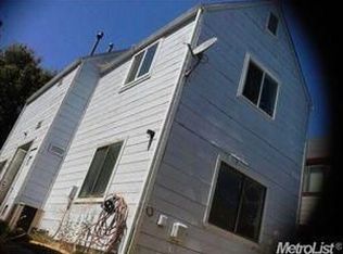 457 Golf Cir W, Manteca, CA 95337