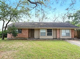 6221 Birdwood Rd, Houston, TX 77074