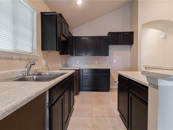 5th image of 5918 Cocobolo St