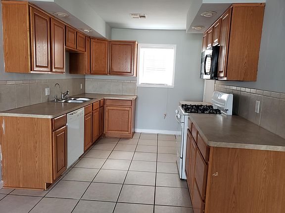 4th image of 1309 W Wallace Dr