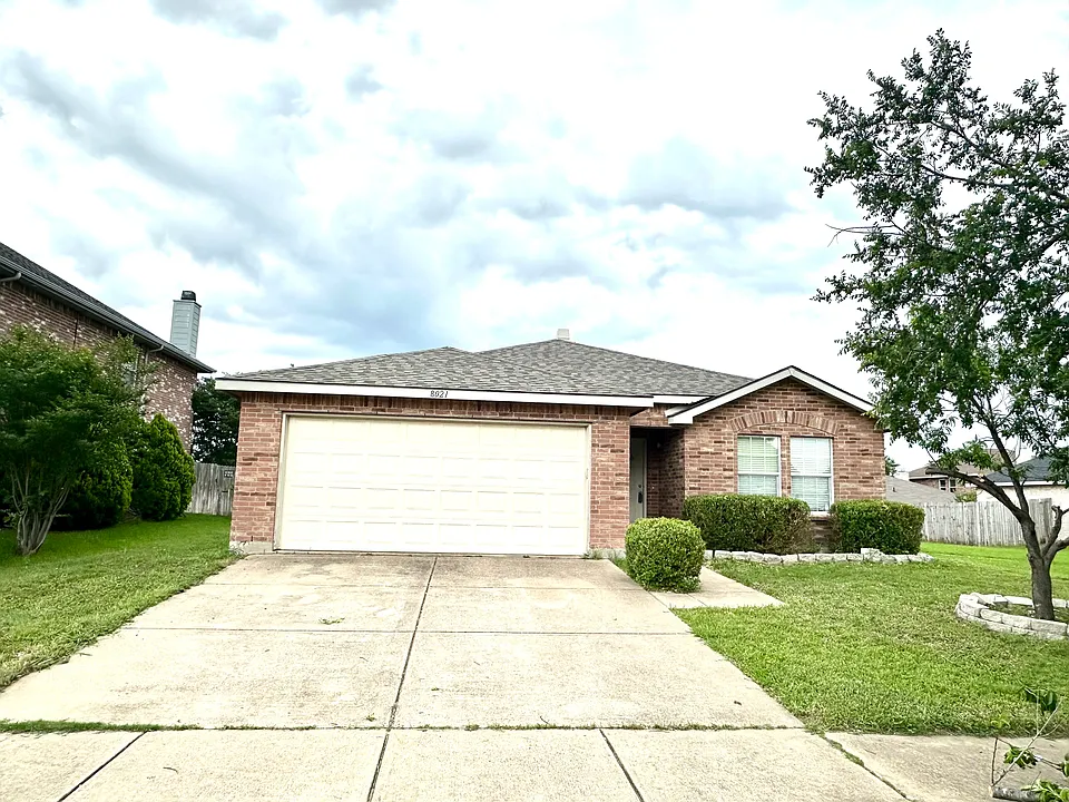 8021 Stowe Springs Ln