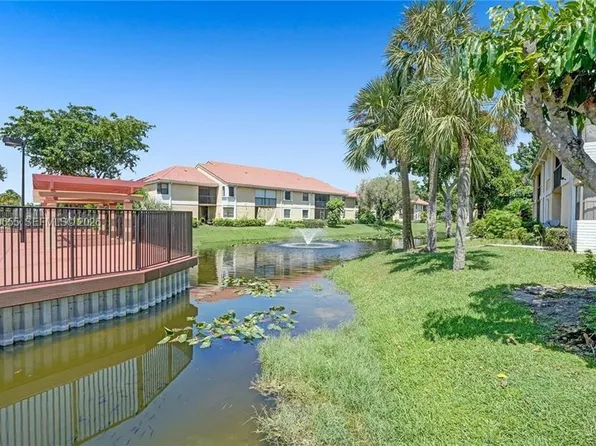 5821 Riverside Dr, Coral Springs, FL