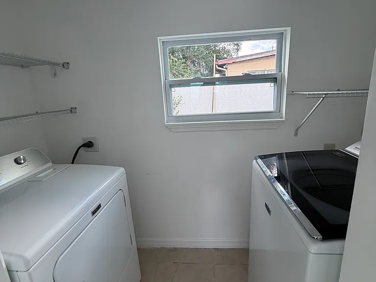 4870 Seminole Ave — Photo 32