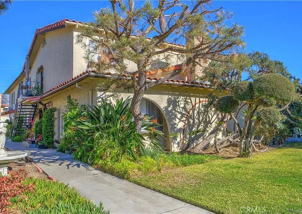 33 Bonita St #4
