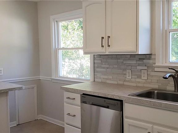 5th image of 30219 Mildred Dr