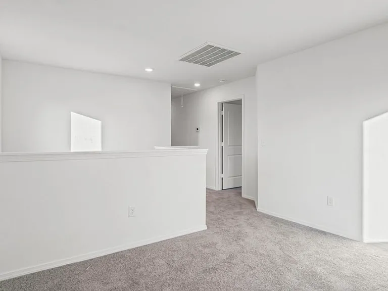 152 Meadow Dr — Photo 14
