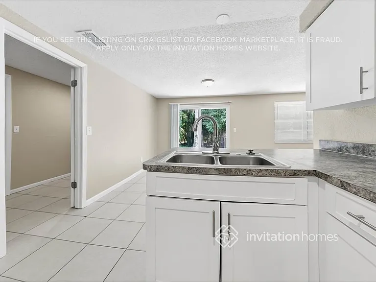 16123 Sandcrest Way — Photo 8