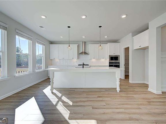 7th image of this home