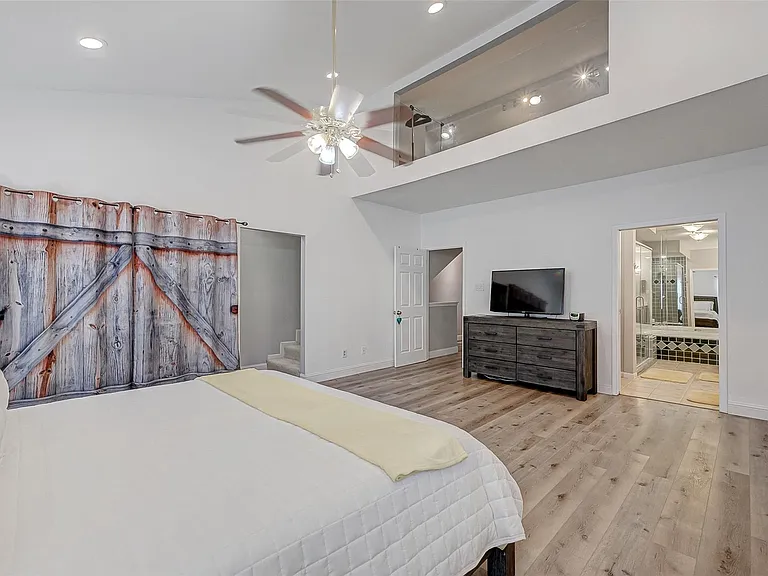 8077 El Mundo St #8077 — Photo 1