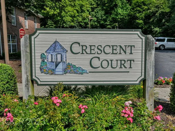 2212 Schindler Ln #2212, Wayne, NJ 07470