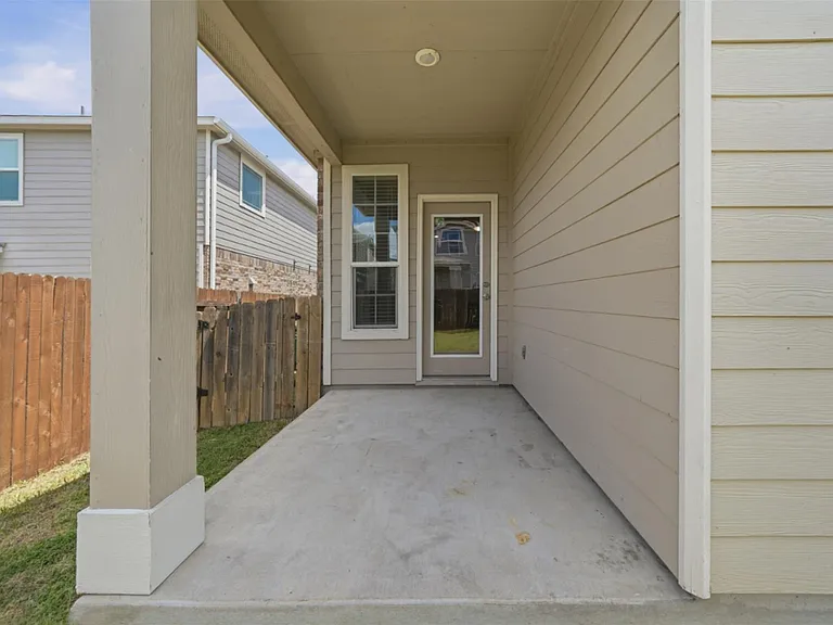 225 Danablu Dr — Photo 35