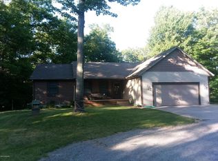 4153 W Giles Rd, Muskegon, MI 49445