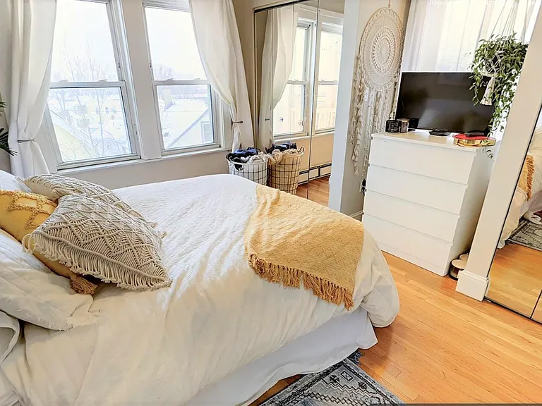 102 Heath St #3 — Photo 16