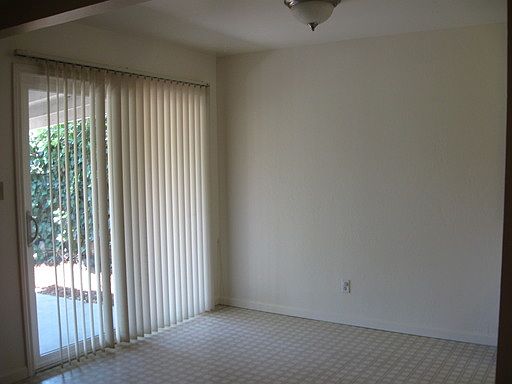 3rd image of 9665 Lake Natoma Dr