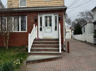 25 Daisy Ave FLOOR 2, Floral Park, NY 11001