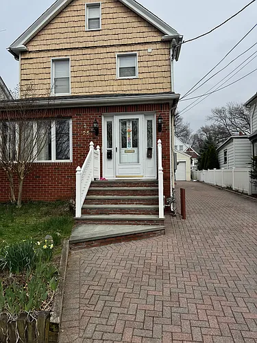 25 Daisy Ave #2 Photo 1