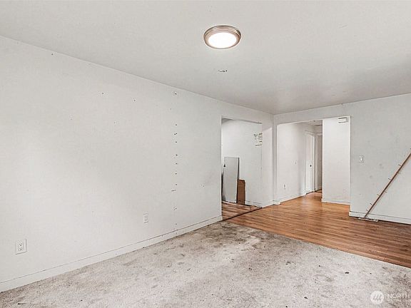 5th image of 1207 SW cambridge Street