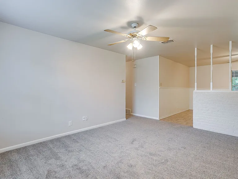 816 E Mustang St — Photo 10