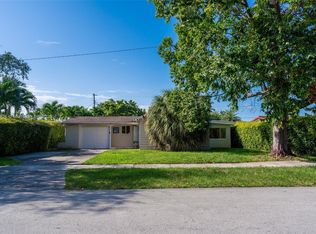 8475 SW 43rd St, Miami, FL 33155