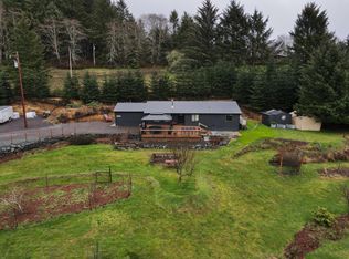 8625 Willowbrook Dr, Tillamook, OR 97141