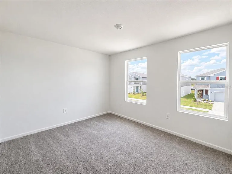 6472 Domizio Dr — Photo 20