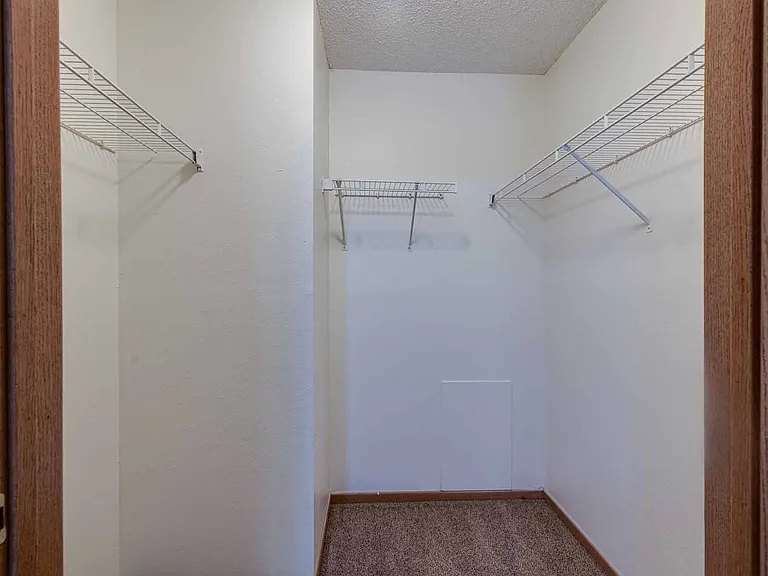 Woodland Park Apartments — Photo 21