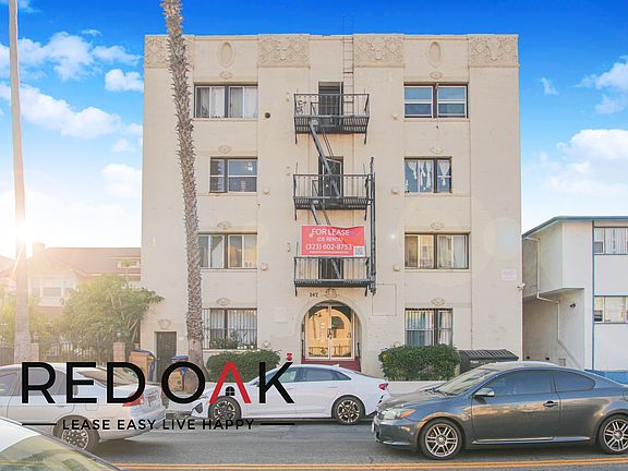 3rd image of 147 1/4 S Normandie Ave #401