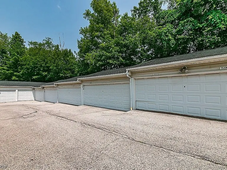 1909 Stoney Run Cir — Photo 22