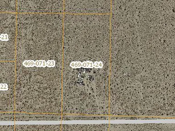 Neuralia Rd, Cantil, CA 93519