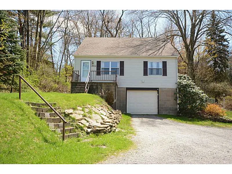 4016 Gibsonia Rd photo 1