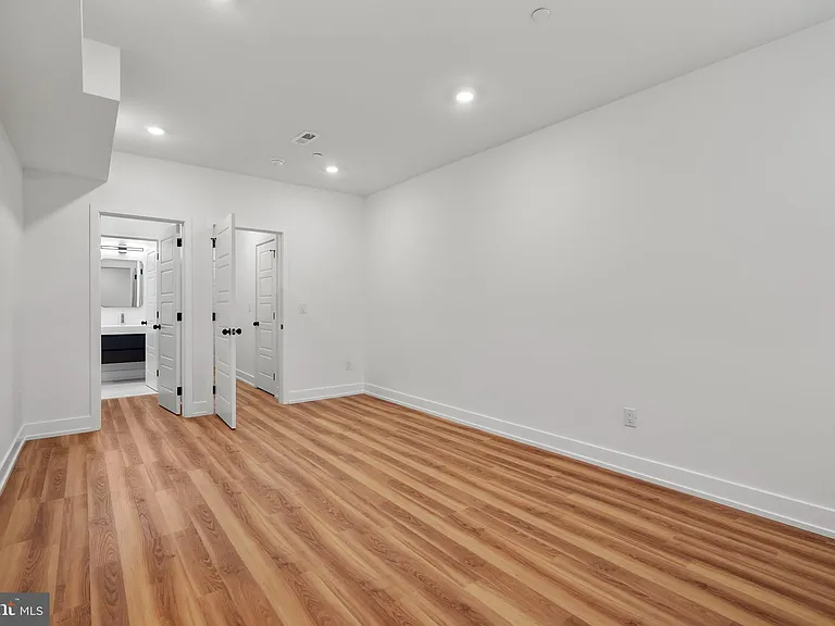 2325 Germantown Ave #1 — Photo 17