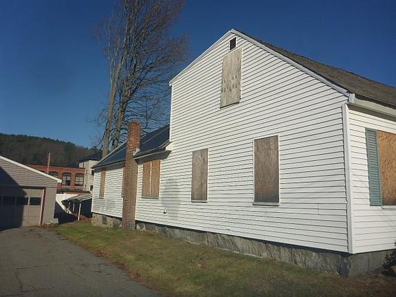 4th image of 153 River St