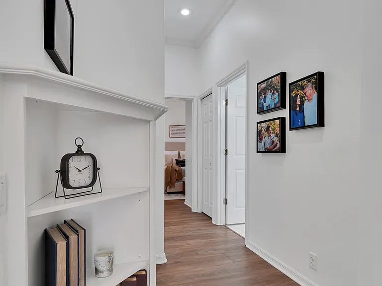 403 Bow Ln — Photo 14