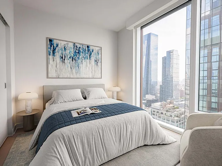 455 10th Ave #37K — Photo 4