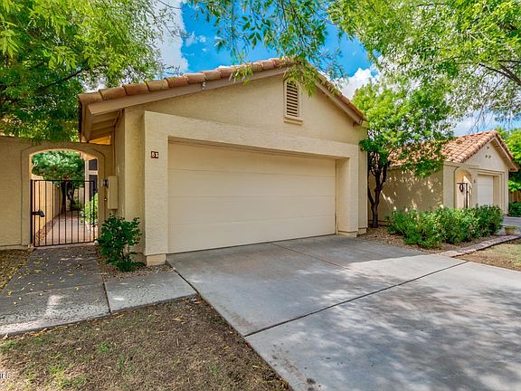 WARNER RANCH TOWNHOUSE!