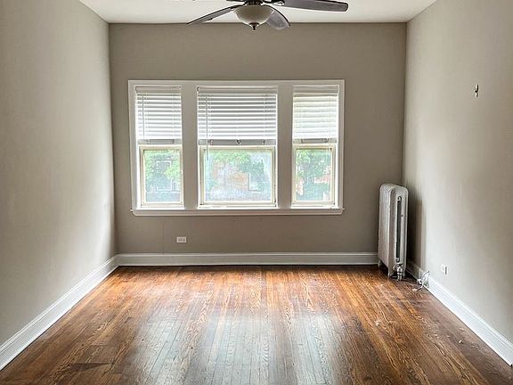 4th image of 4403 N Mozart St #1