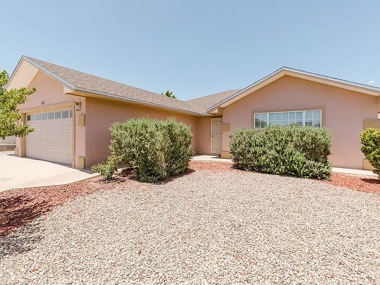 413 Chaco Dr — Photo 2