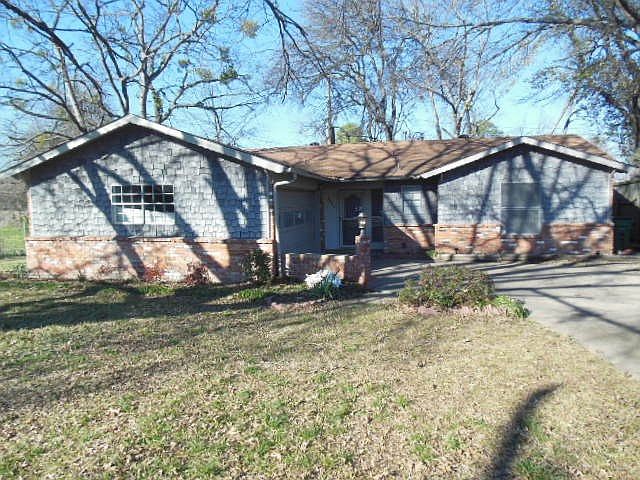 1st image of 2406 Beverly Dr