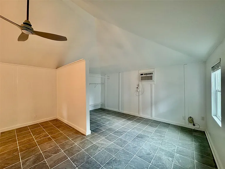 2413 Woodhead St #C — Photo 9
