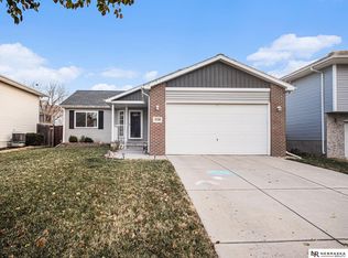 5728 N 20th St, Lincoln, NE 68521