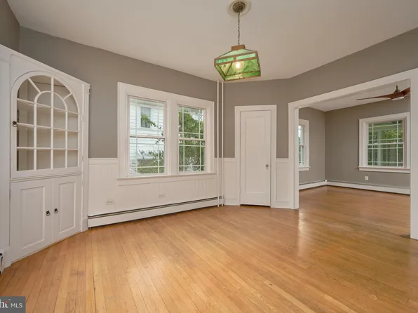 104 McDaniel Ave, Wilmington, DE 19803