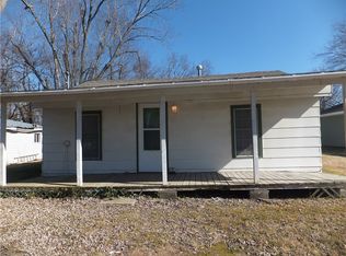 607 Hall St, Prairie Grove, AR 72753