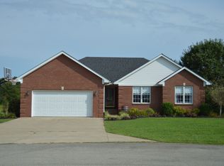 108 Rolling Hills Dr, Bardstown, KY 40004