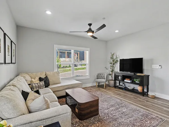 261 Franklin St, Pleasant View, TN 37146