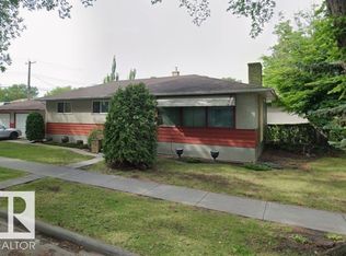 9555 81st St NW, Edmonton, AB T6C 2W4